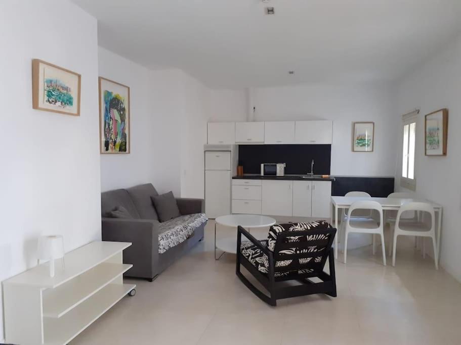 شقة Cosy Flat / Literally At The Foot Of Alhambra غرناطة المظهر الخارجي الصورة